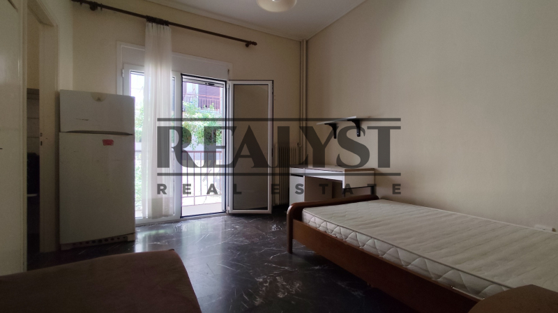 property-img